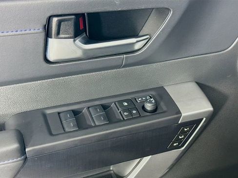 Used 2024 Toyota Tundra Platinum image 17