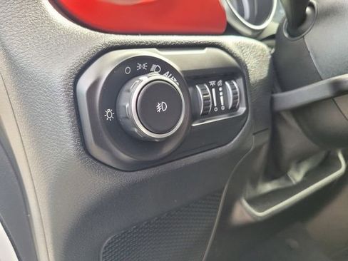 Used 2021 Jeep Wrangler Unlimited Rubicon image 17