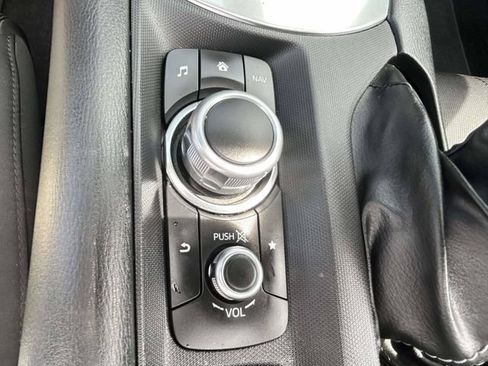Used 2023 MAZDA MX-5 Miata Sport RWD image 20