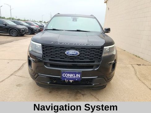 Used 2019 Ford Explorer Sport w/ Ford Safe & Smart Package AWD/4WD image 3