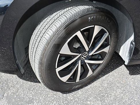 Used 2023 Volkswagen Jetta S image 8