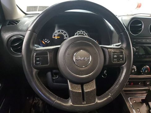 Used 2016 Jeep Patriot High Altitude AWD/4WD image 15