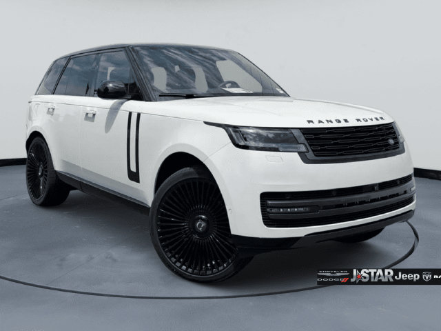 Used 2024 Land Rover Range Rover SE AWD/4WD image 3