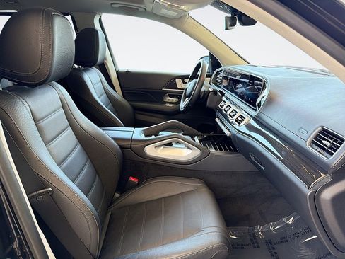 Used 2022 Mercedes-Benz GLS 450 4MATIC image 31