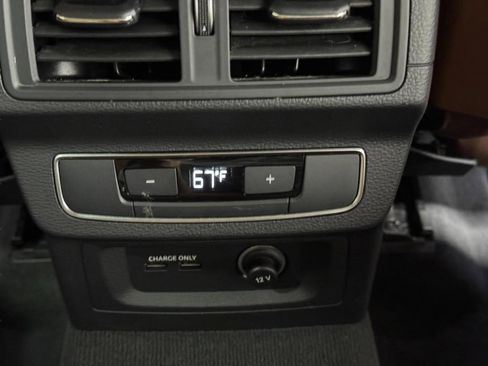 Used 2021 Audi Q5 Premium Plus w/ Premium Plus Package image 11
