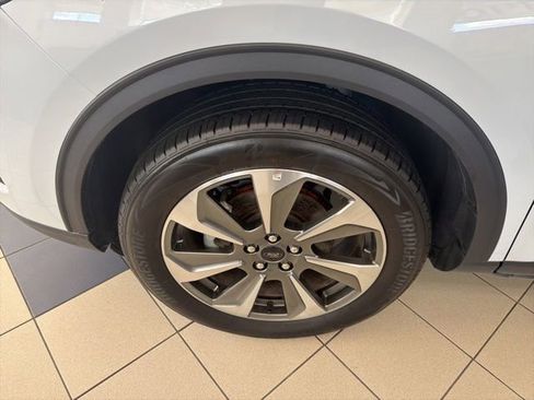 Used 2025 Ford Escape Platinum AWD/4WD image 24
