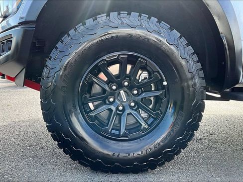 Used 2025 Ford F150 Raptor AWD/4WD image 35