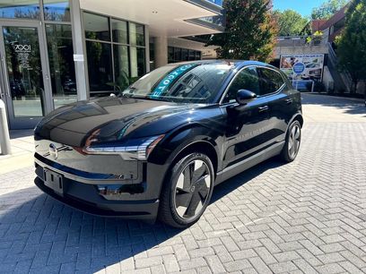 Used 2025 Volvo EX30 Plus w/ Climate Package