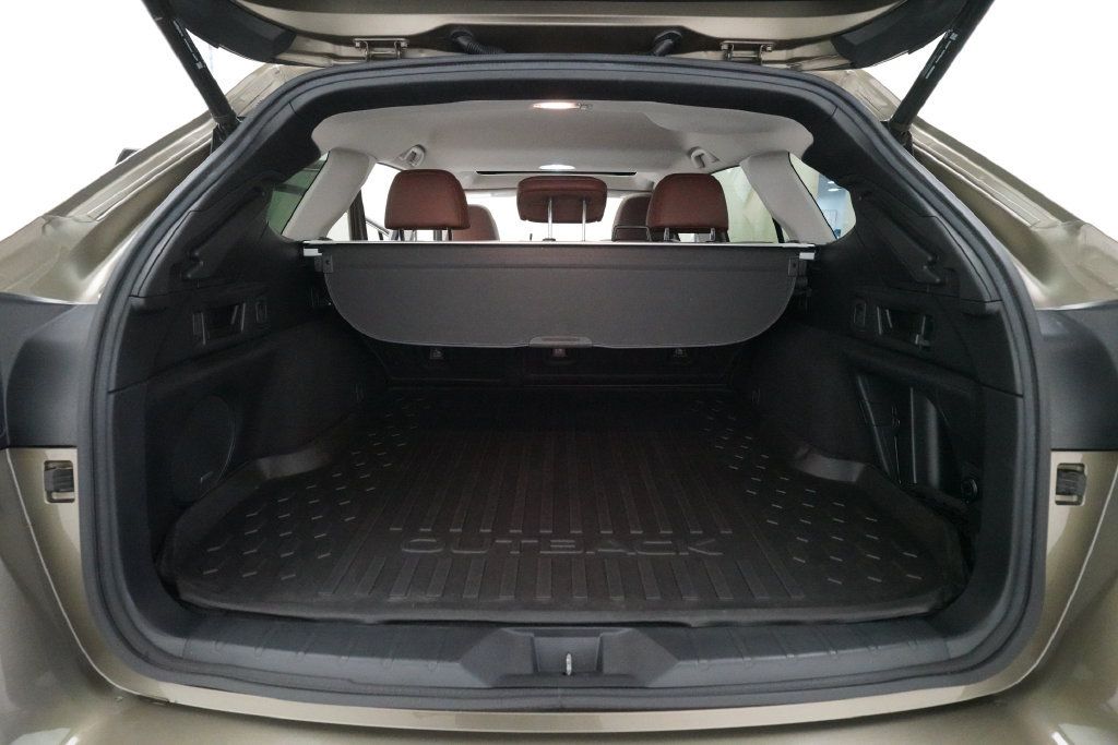 Used 2020 Subaru Outback Touring AWD/4WD image 10