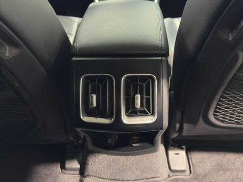Used 2022 Kia Sorento S FWD image 17