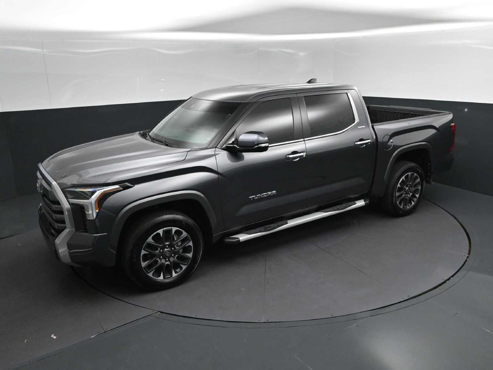 Used 2026 Toyota Tundra Limited w/ Power Package AWD/4WD image 32