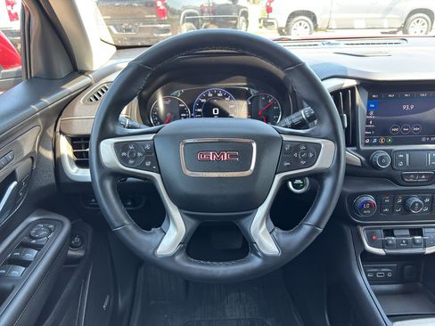 Certified 2023 GMC Terrain Denali w/ Denali Premium Package AWD/4WD image 11