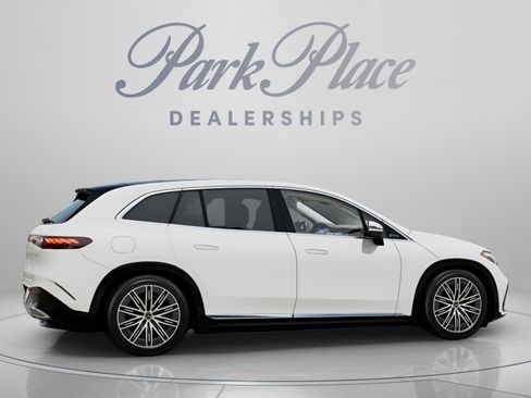 Certified 2023 Mercedes-Benz EQS 580 4MATIC SUV image 24