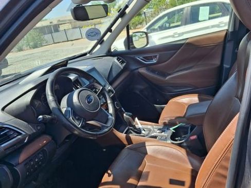Used 2020 Subaru Forester Touring AWD/4WD image 2