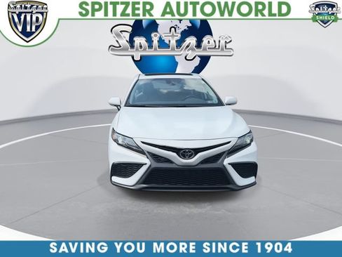 Used 2023 Toyota Camry SE w/ Cold Weather Package FWD image 5