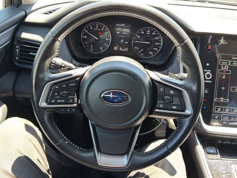 Used 2023 Subaru Outback Premium AWD/4WD image 10
