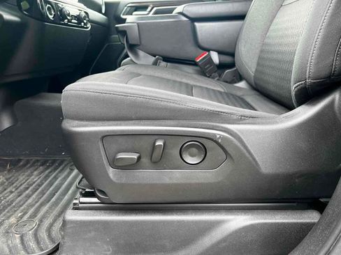 Used 2022 Chevrolet Silverado 1500 LT image 12