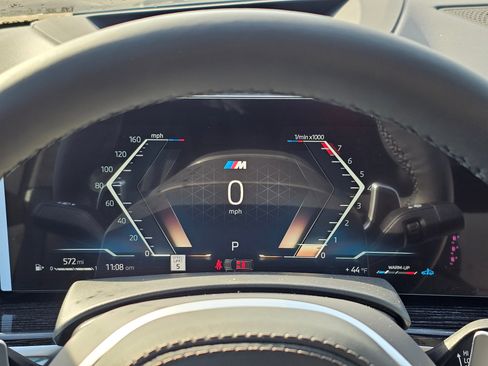 New 2026 BMW X5 xDrive40i w/ Executive Package image 18