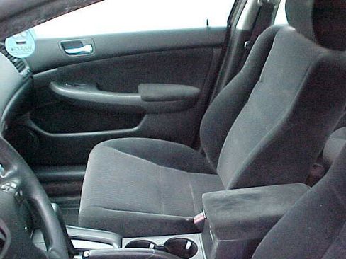 Used 2004 Honda Accord LX image 15
