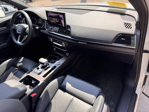 Used 2023 Audi Q5 2.0T Premium w/ Convenience Package AWD/4WD image 27