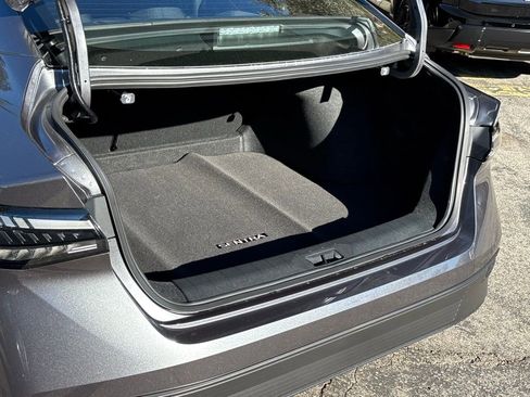 New 2026 Nissan Sentra SV FWD image 22
