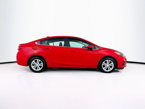 Used 2017 Chevrolet Cruze LT w/ Convenience Package FWD image 10