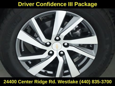 Used 2023 Chevrolet Equinox Premier image 12