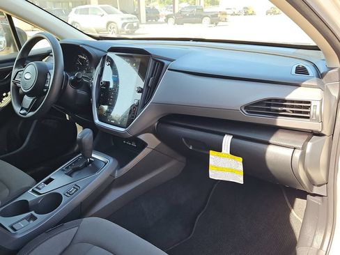 Used 2025 Subaru Crosstrek 2.5i Premium AWD/4WD image 32