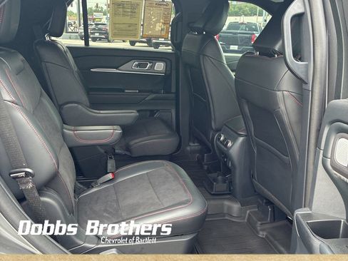 Used 2025 Ford Explorer ST AWD/4WD image 17