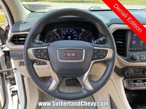 Used 2023 GMC Acadia Denali AWD/4WD image 21