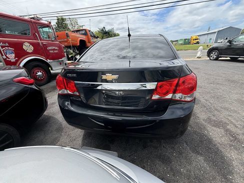 Used 2012 Chevrolet Cruze LS w/ Connectivity Package image 5