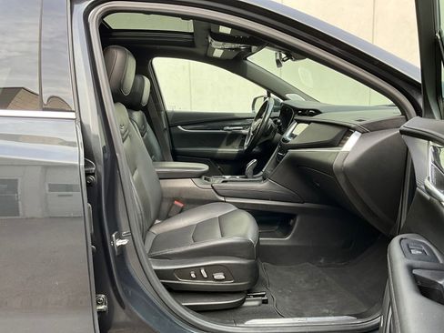 Certified 2022 Cadillac XT5 Premium Luxury image 7