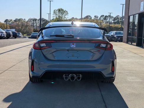Used 2025 Honda Civic Type R image 7