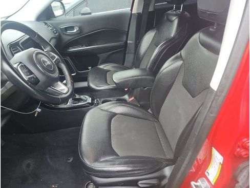 Used 2020 Jeep Compass Latitude image 22