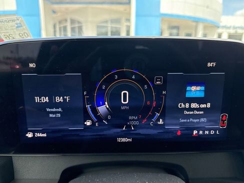Used 2024 Chevrolet Traverse LT FWD image 3