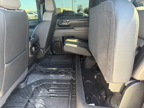 Used 2025 Chevrolet Silverado 2500 ZR2 w/ Technology Package image 23