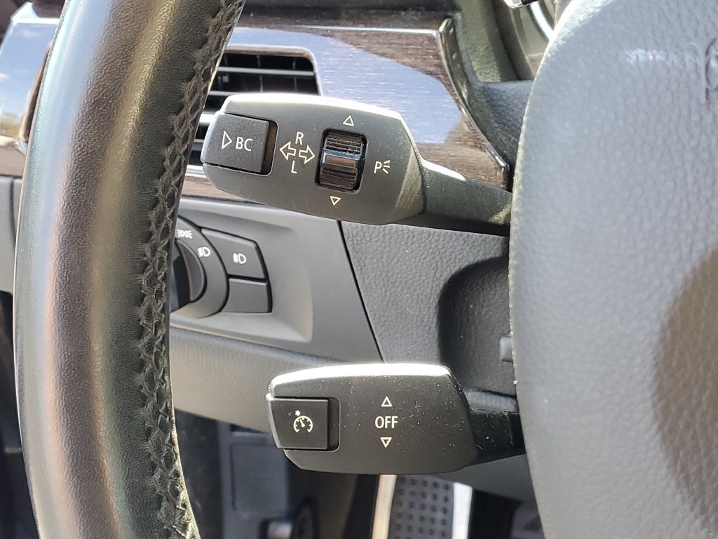 Used 2013 BMW 328i Convertible RWD image 11