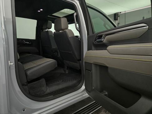 Used 2024 Chevrolet Silverado 2500 ZR2 w/ ZR2 Bison Edition image 40