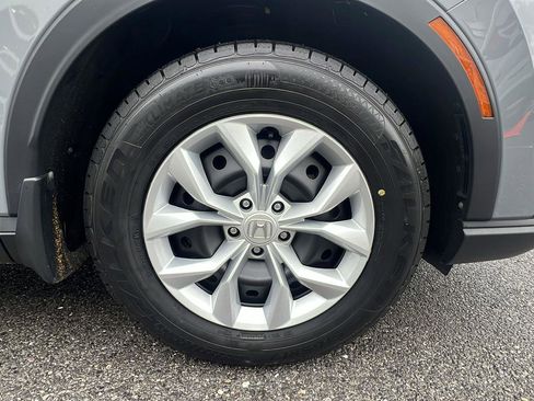 Used 2024 Honda CR-V LX image 11