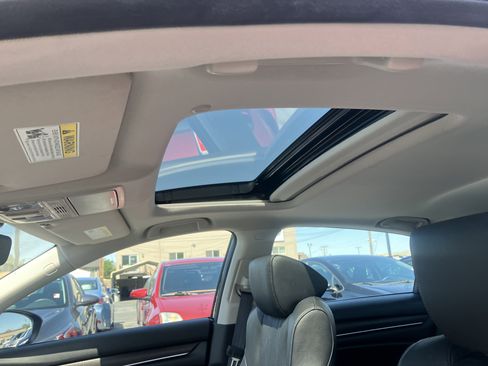 Used 2020 Honda Accord EX-L image 10