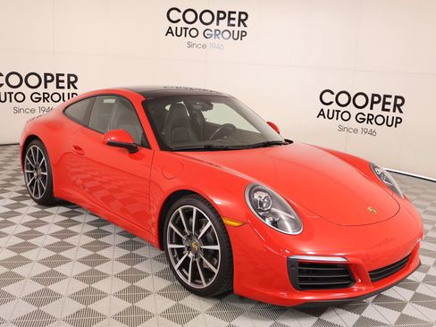 Used 2019 Porsche 911 Carrera RWD image 1