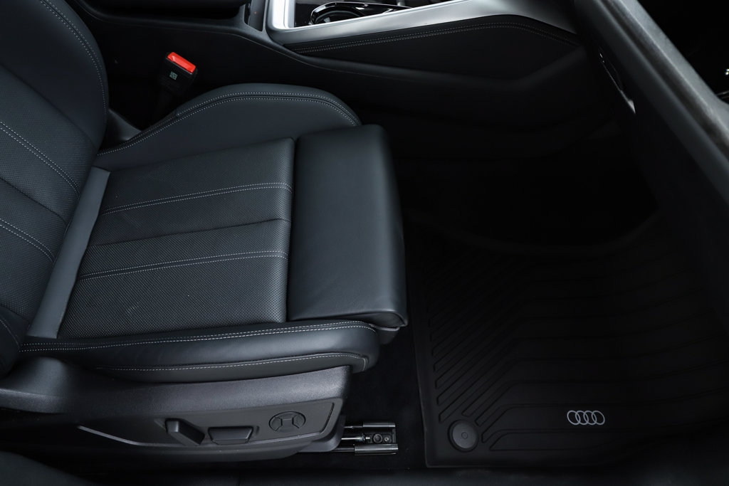 Used 2025 Audi Q5 Prestige AWD/4WD image 65