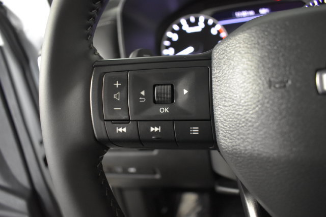 Certified 2026 Nissan Rogue SV w/ SV Premium Package AWD/4WD image 16