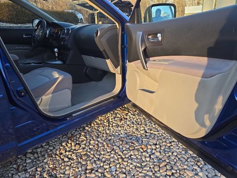 Used 2009 Nissan Rogue SL w/ Premium Pkg image 24