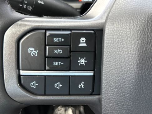 Used 2025 Ford F150 Lariat w/ Equipment Group 501A Mid image 30