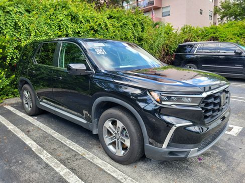 Certified 2024 Honda Pilot EX-L image 2