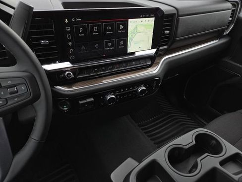 Certified 2025 GMC Sierra 1500 Elevation image 35