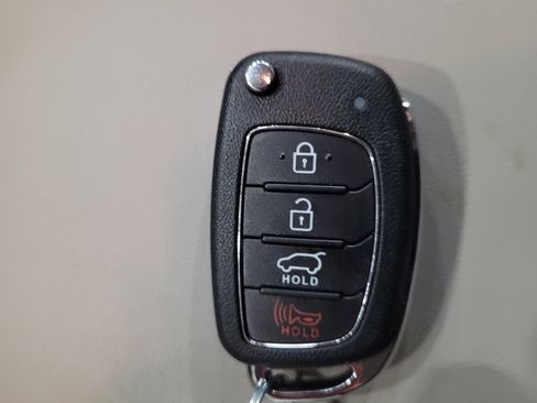 Used 2019 Hyundai Tucson SE AWD/4WD image 32