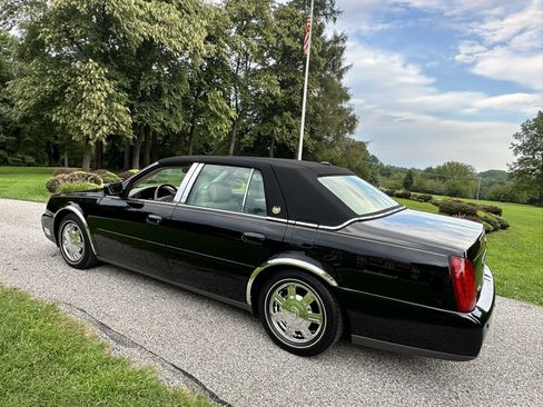 Used 2005 Cadillac De Ville w/ Limited Edition Package FWD image 7