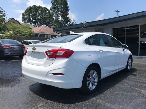 Used 2019 Chevrolet Cruze LT w/ LT True North Edition FWD image 7